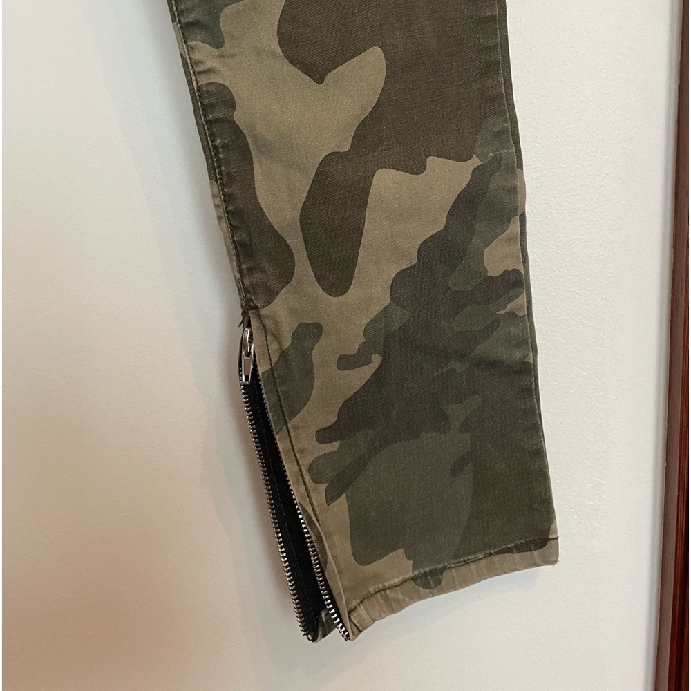 Pacsun camouflage joggers